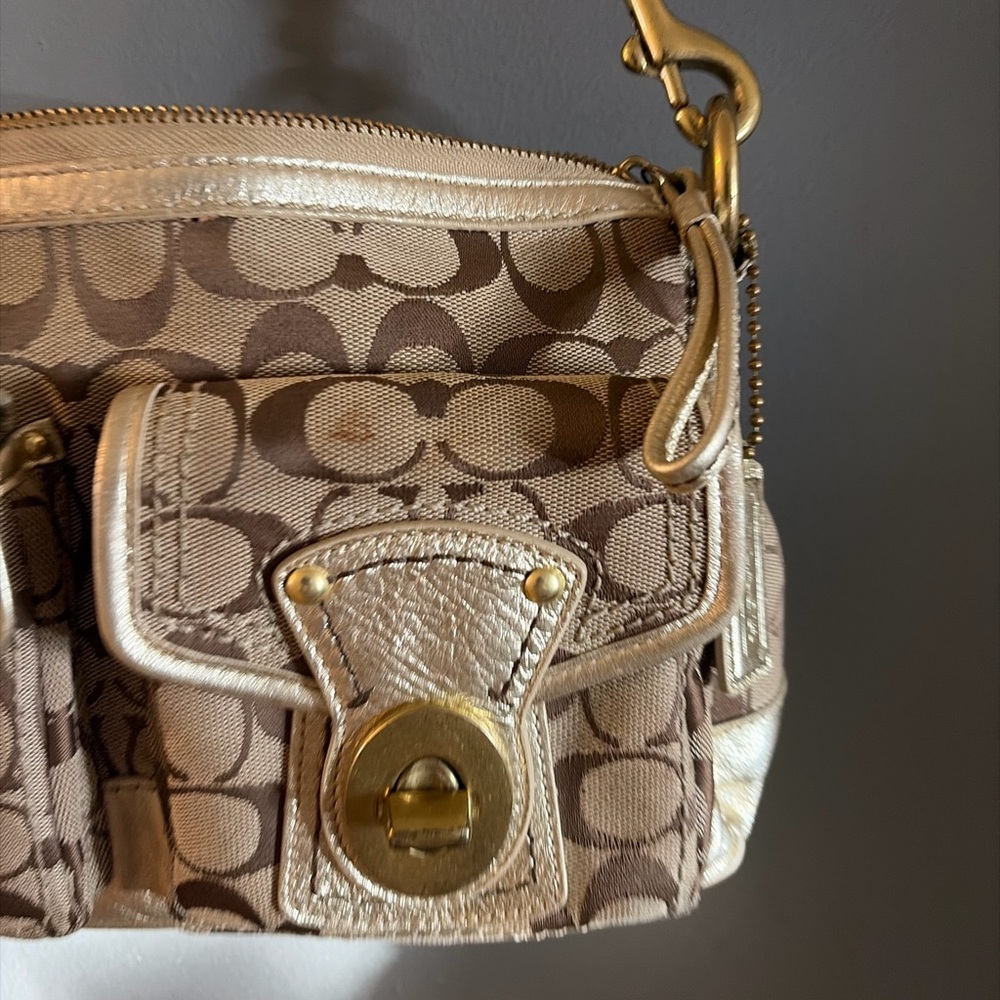 Vintage Y2K Coach legacy F12869 in rare color champagne signature - Picture 2 of 11